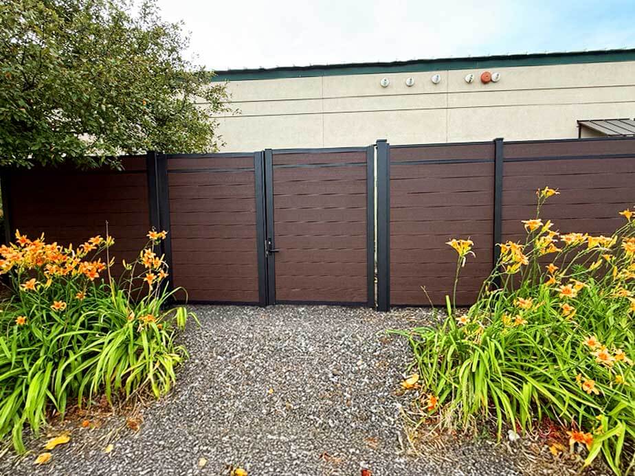 Composite Fence Contractor in St. John Indiana