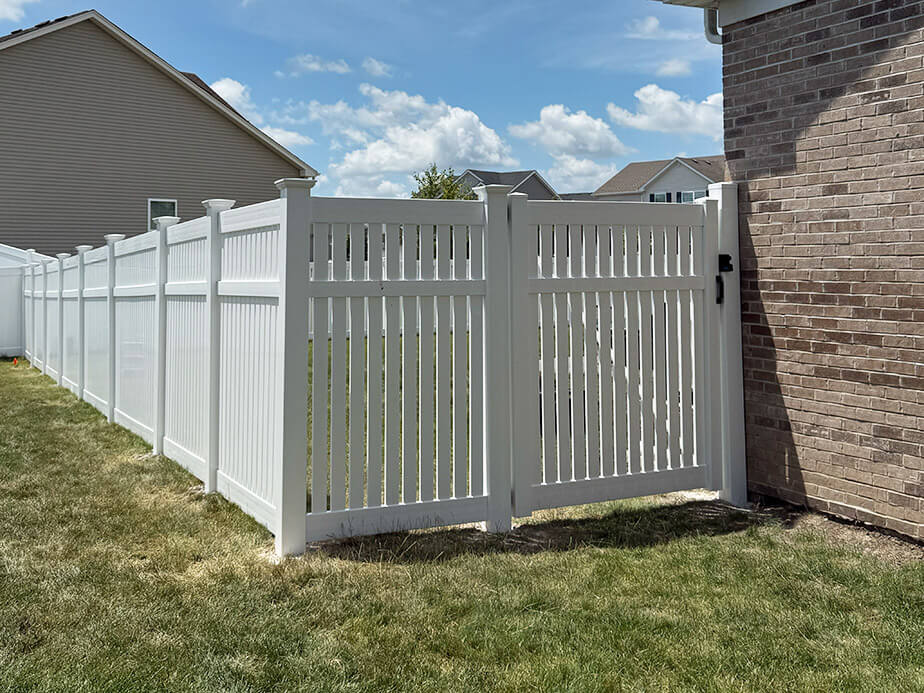 Vinyl Fence Contractor in St. John Indiana