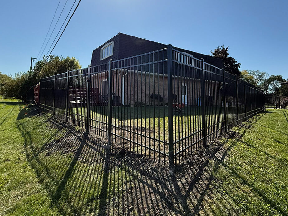 Aluminum fence contractor in St. John Indiana