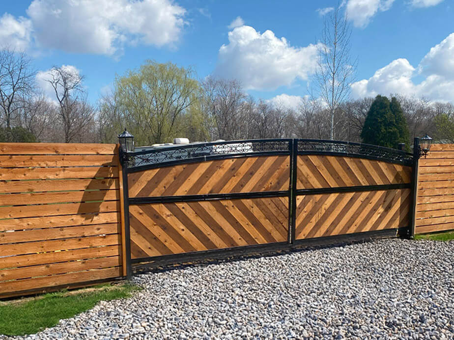 Automated gate contractor in St. John Indiana